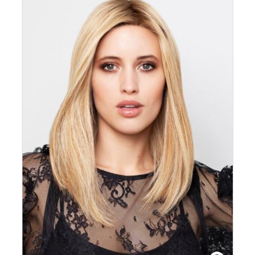 Blonde wig from Wigsis NWT, looks completely real